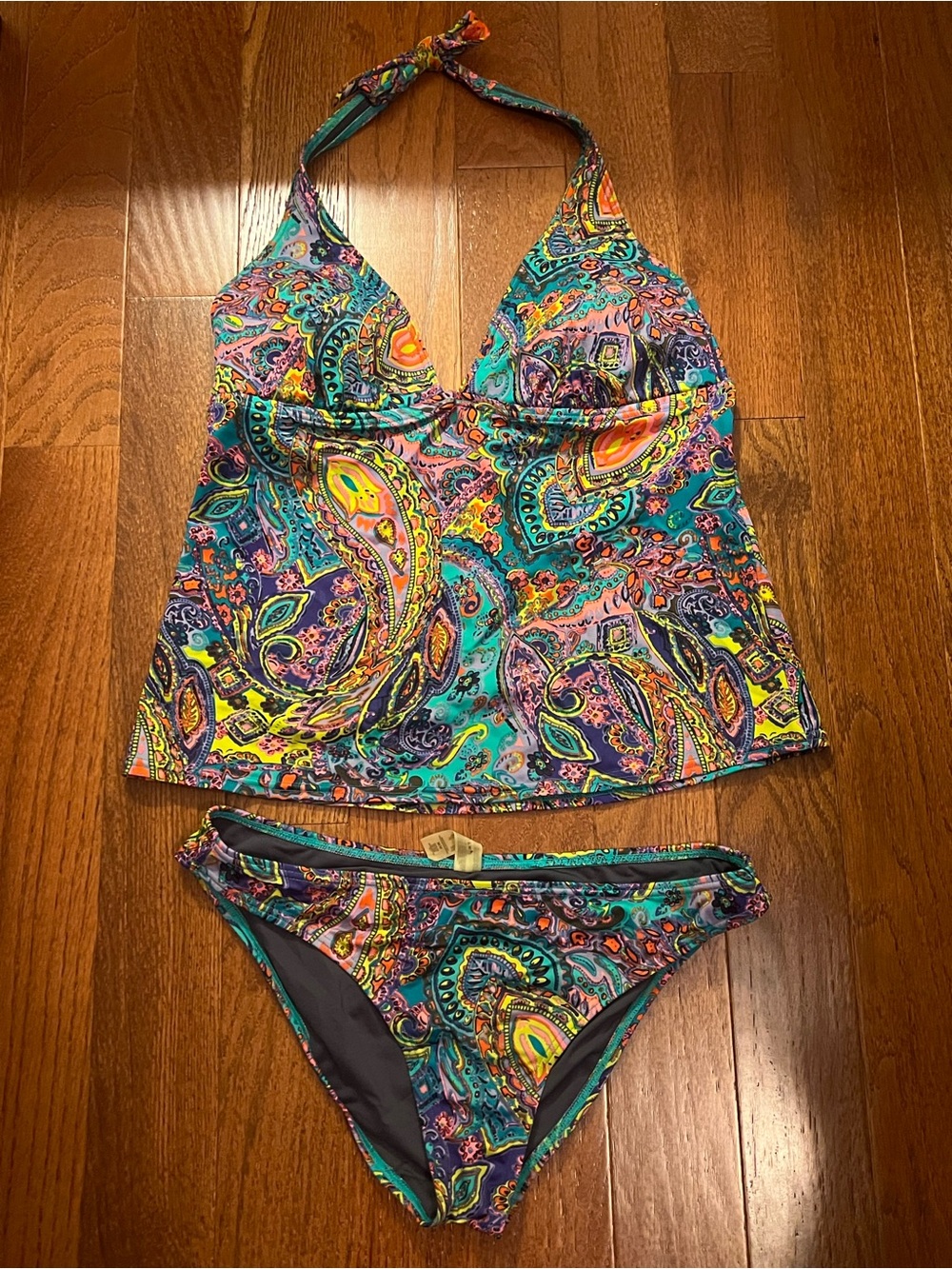 Multi color Paisley Tankini Swimsuit - Picture 1 of 4